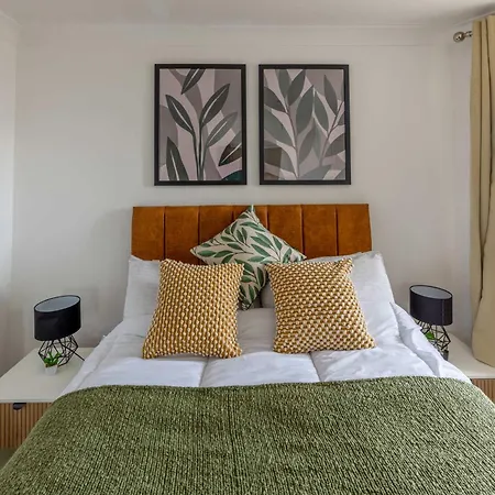 דירה Harbour-side 1 Bed With Sea Views ווייט הייבן